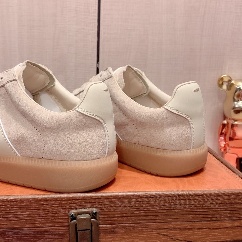 Louis Vuitton Low Shoes